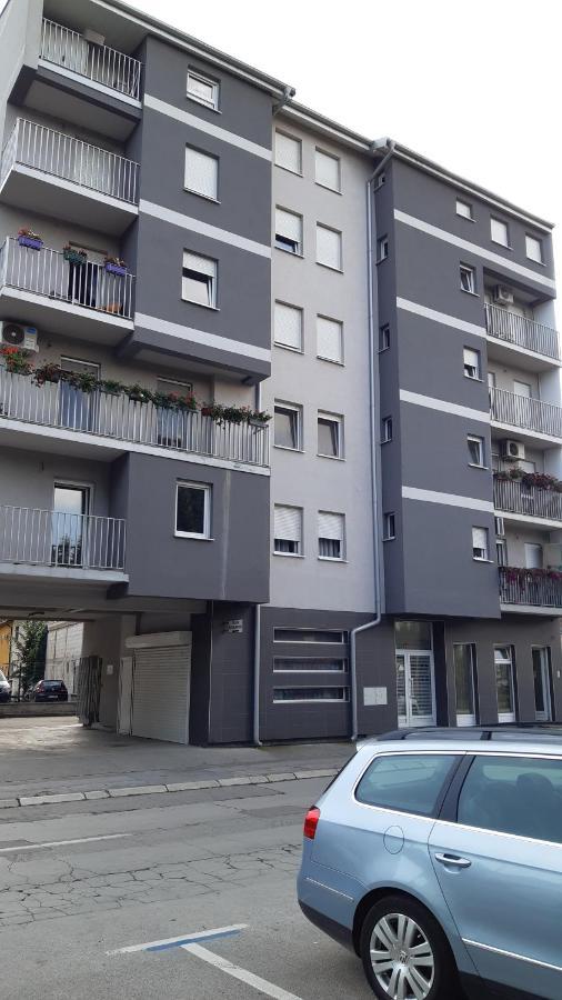 Apartamento Apartman Luna Valjevo Exterior foto