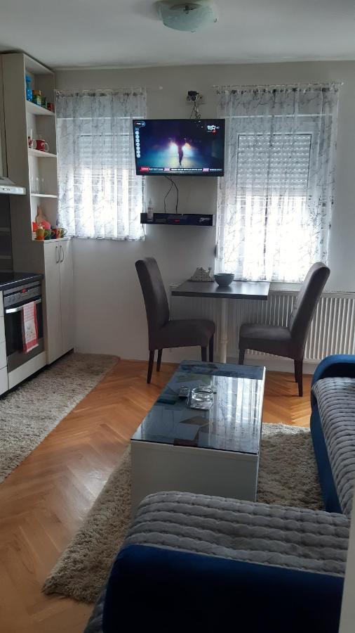 Apartamento Apartman Luna Valjevo Exterior foto