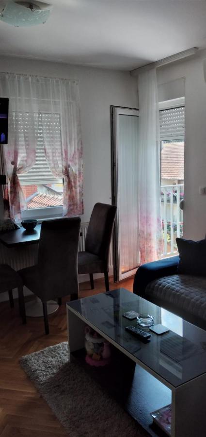 Apartamento Apartman Luna Valjevo Exterior foto