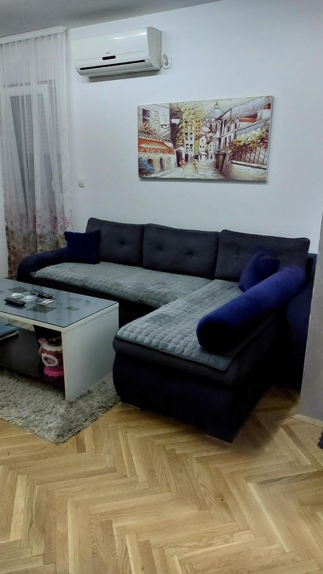 Apartamento Apartman Luna Valjevo Exterior foto